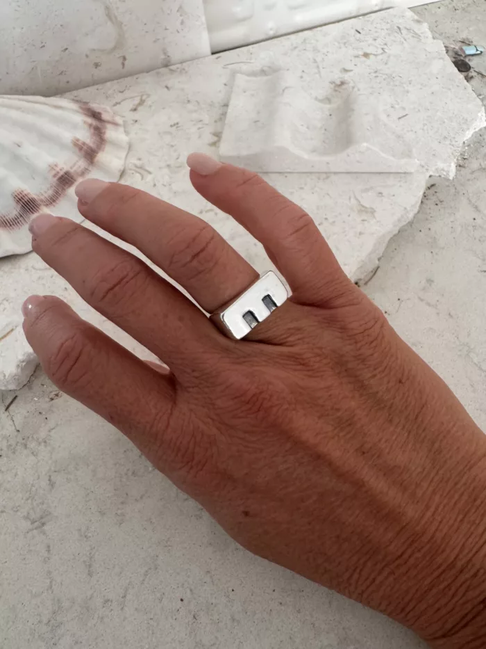 initial sterling silver signet ring E