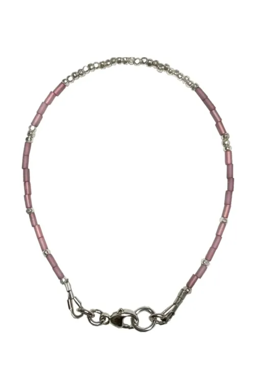 dusty pink seed bead bracelet. a dainty minimal style bracelet combined with pure silver
