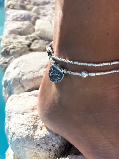 single strand pure silver anklet. The perfect beach jewellery. Staple, everyday jewellery. Ocean safe. no limits silver anklet