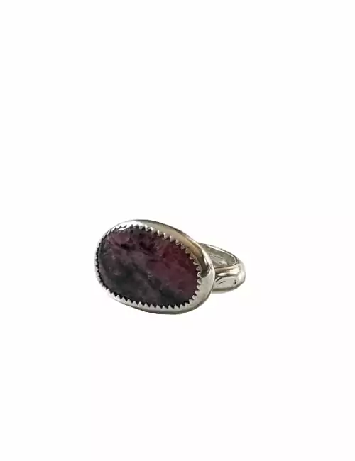 rhodonite horizontal ring