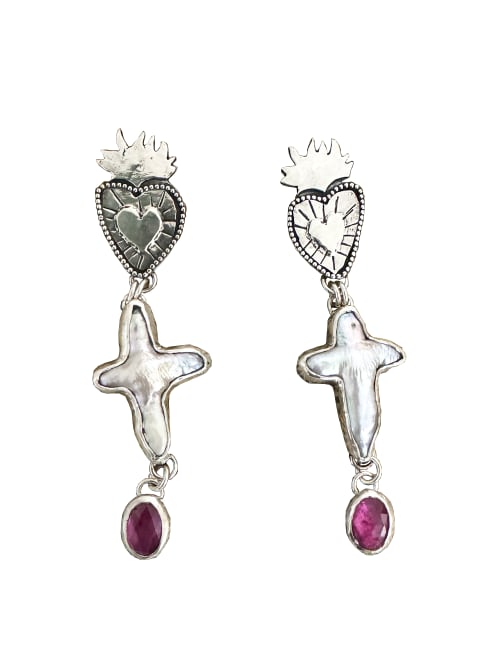 hearts on fire pearl studs