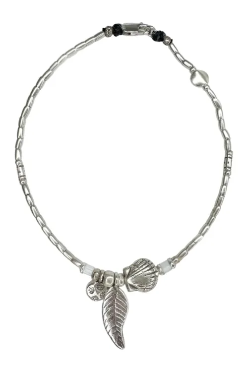 ocean inspired pure silver anklet with silver clam shell. Designed to be worn everyday. Ocean Safe