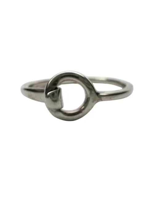 sterling silver surf knot ring. minimal style for everyday wear. Ocean safe