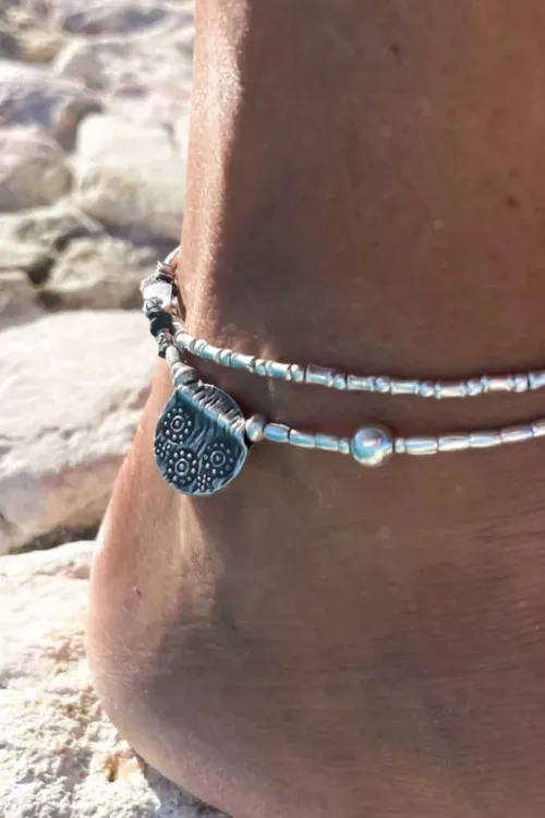 single strand pure silver anklet. The perfect beach jewellery. Staple, everyday jewellery. Ocean safe. no limits silver anklet