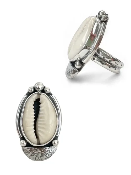 sterling silver cowrie shell ring. for the beach bums at heart. Ocean safe