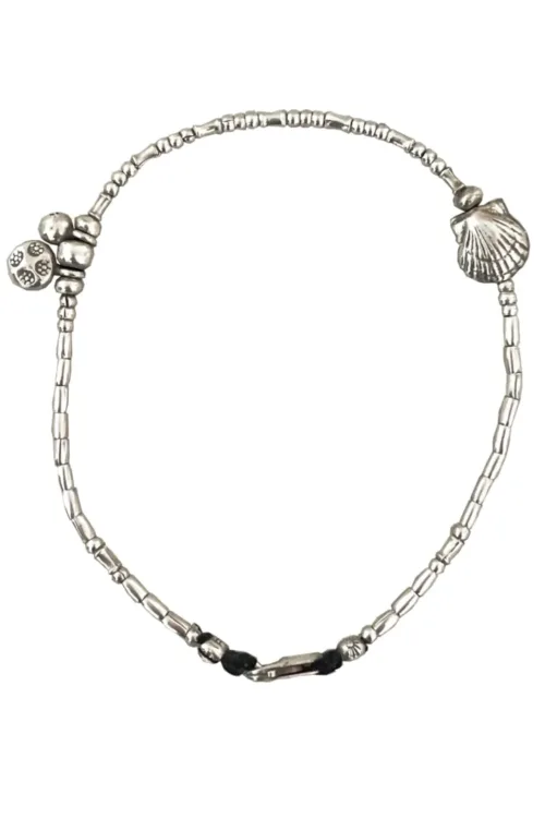 beach inspired pure silver anklet with silver clam shell. Everyday staple jewellery - designed to wear everyday. Ocean safe