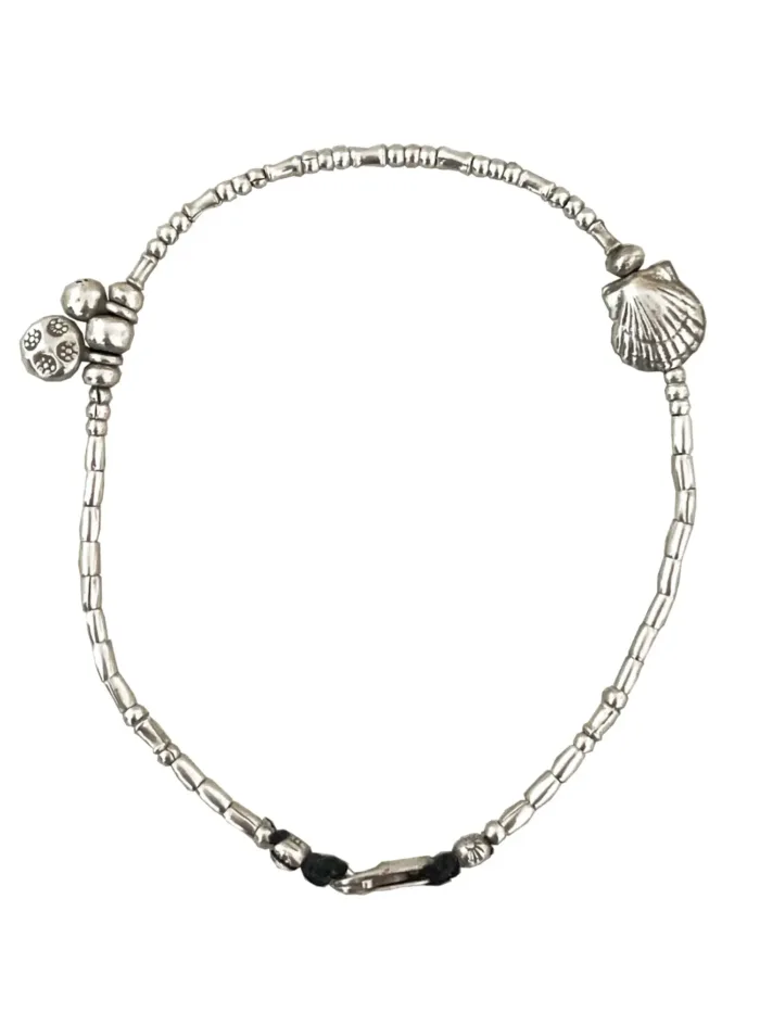 beach inspired pure silver anklet with silver clam shell. Everyday staple jewellery - designed to wear everyday. Ocean safe