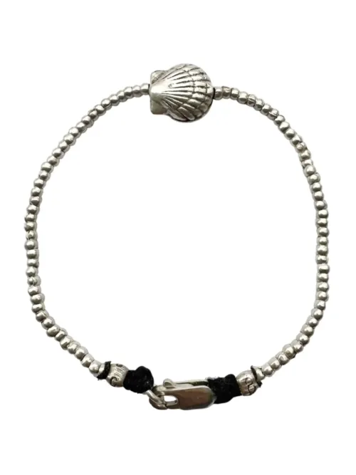 ocean inspired - minimal style silver clam shell bracelet. Tug proof - perfect for active mums. ocean safe