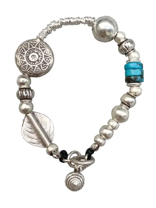 pure silver bracelet with turquoise gemstone. chunky style. the perfect addition to add texture to your bracelet stack. ocean safe silver jewelry