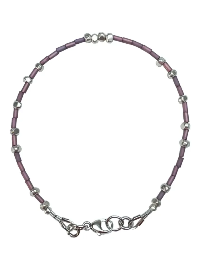 dusty pink seed bead bracelet. a dainty minimal style bracelet combined with pure silver
