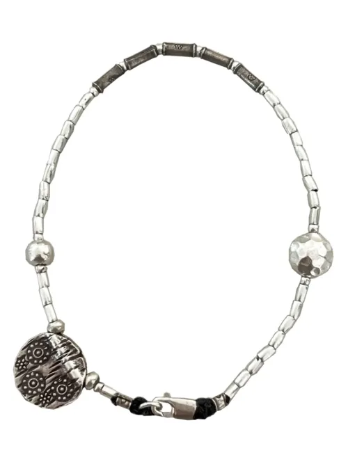 single strand pure silver anklet. The perfect beach jewellery. Staple, everyday jewellery. Ocean safe.