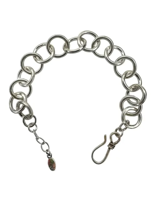 handmade chunky sterling silver round link bracelet. chunky styler - perfect for bracelet stack and everyday wear. Ocean safe