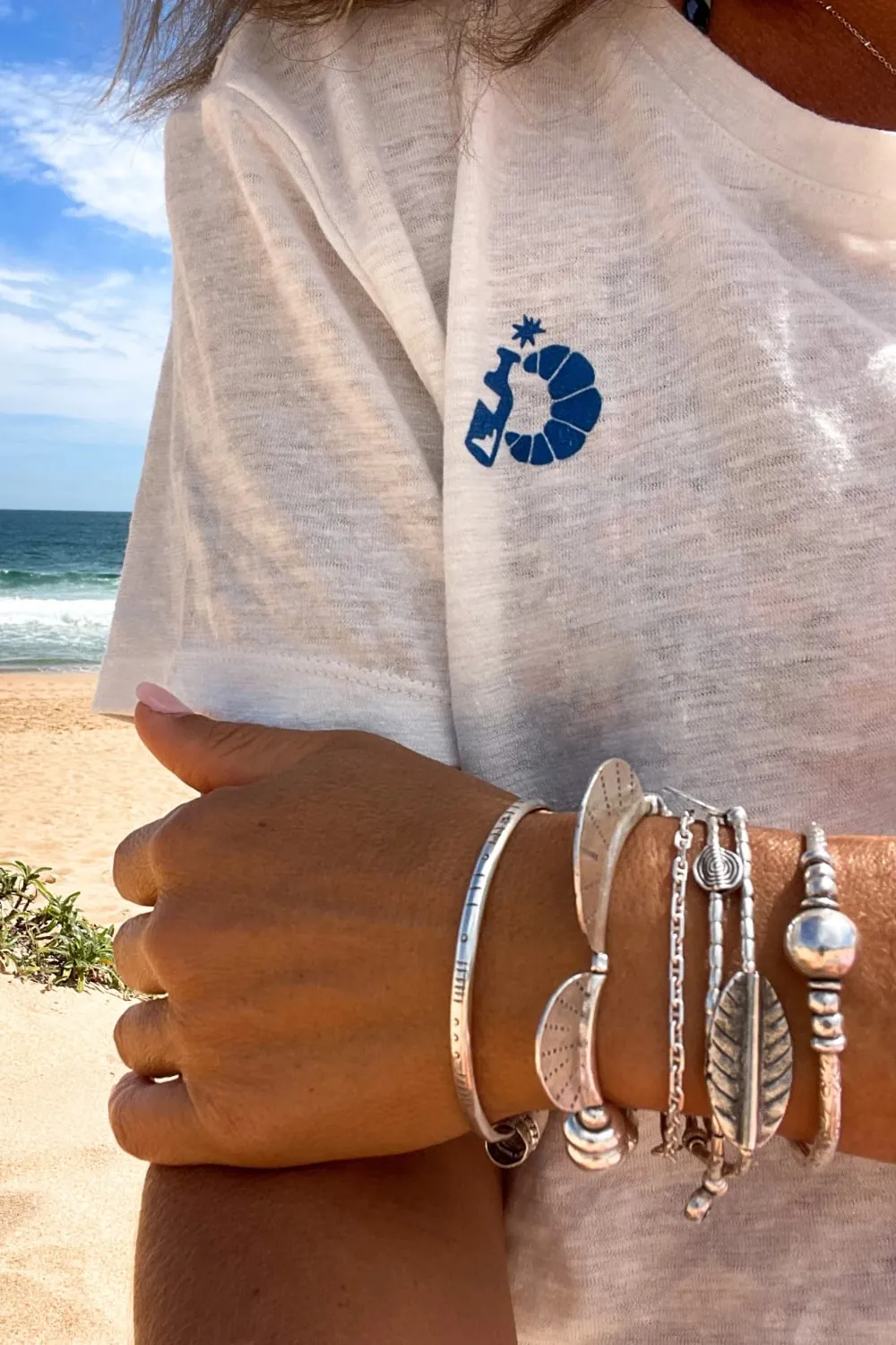 pure silver bracelet with large leaf centre. ocean safe silver jewelry