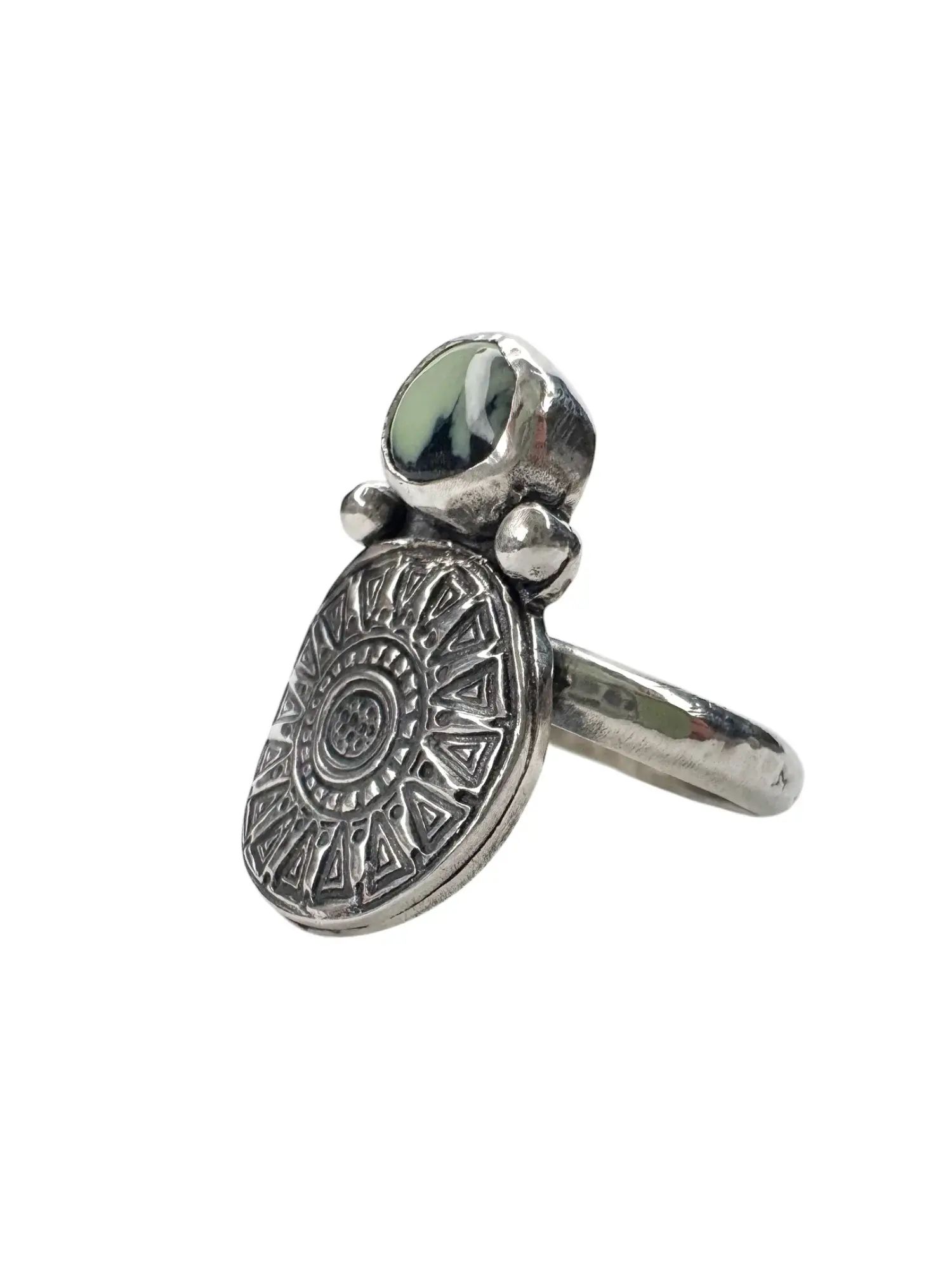 tribal silver round disc with small green variscite gemstone. Handmade sterling silver ring ocean safe