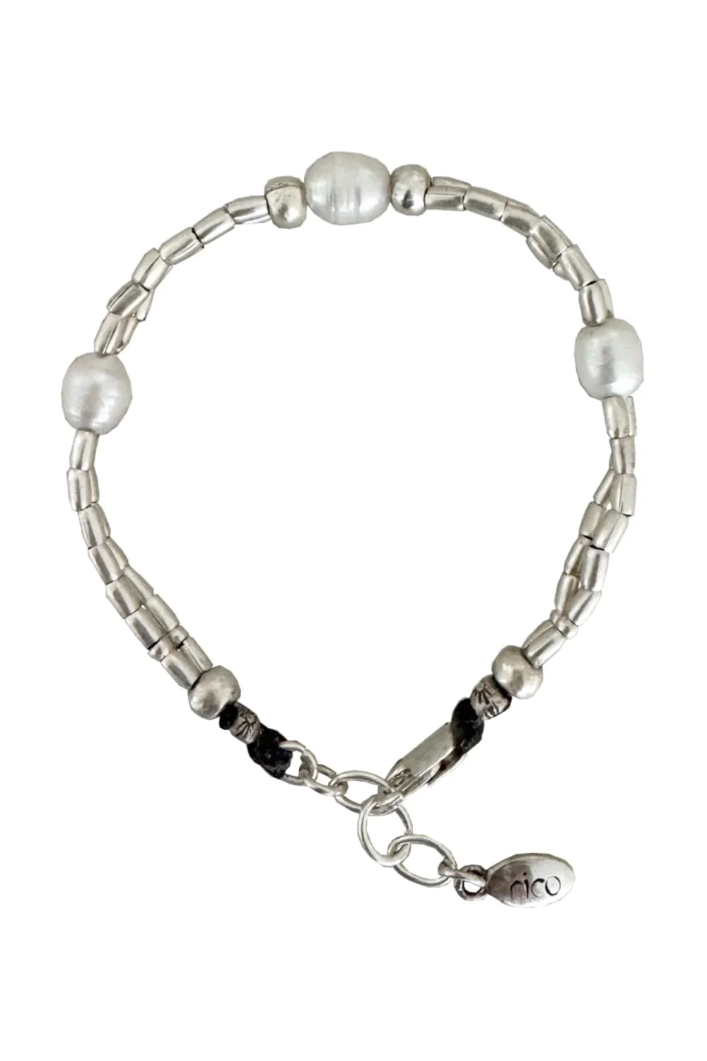 Handmade pure silver bracelet featuring freshwater pearl – ocean safe jewellery for everyday wear